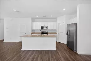 8308 Hunters Grv Rd, Union City, GA 30291 - Photo 9