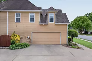3713 Golden Ive Dr, Buford, GA 30519 - Photo 3