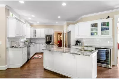 1347 Waterford Green Close, Marietta, GA 30068 - Photo 11
