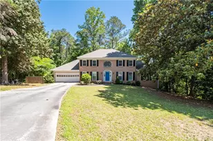 2562 River Knoll Dr SW, Lilburn, GA 30047 - Photo 3