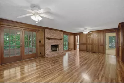 2562 River Knoll Drive SW, Lilburn, GA 30047 - Photo 9