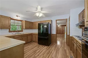 2562 River Knoll Dr SW, Lilburn, GA 30047 - Photo 15