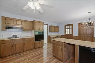 2562 River Knoll Dr SW, Lilburn, GA 30047 - Photo 13
