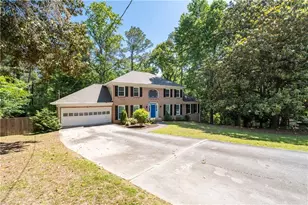 2562 River Knoll Dr SW, Lilburn, GA 30047 - Photo 55