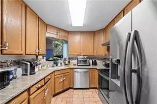 2920 Ridge Ct, Cumming, GA 30041 - Photo 9