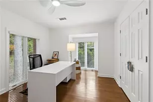 8 Willow Glen NE, Atlanta, GA 30342 - Photo 37
