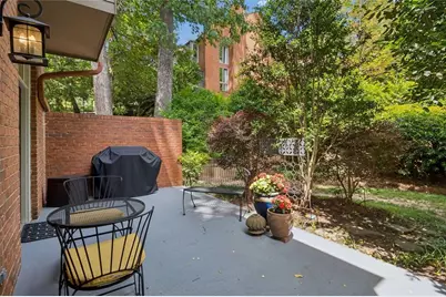 8 Willow Glen NE, Atlanta, GA 30342 - Photo 35