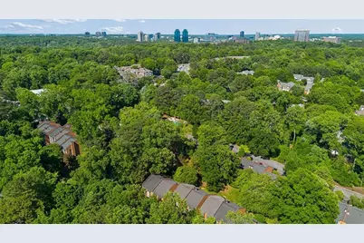 8 Willow Glen NE, Atlanta, GA 30342 - Photo 43