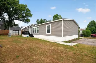6 Breezewood Dr, Hampton, GA 30228 - Photo 3