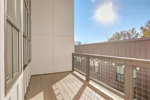 906 Brees Ct, Atlanta, GA 30318 - Photo 17