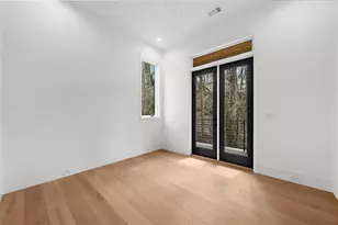 942 Peachtree Battle Cir NW, Atlanta, GA 30327 - Photo 47