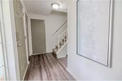 2073 Raintree Place, Lithonia, GA 30058 - Photo 3
