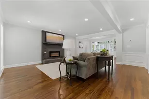1731 E Bank Dr, Marietta, GA 30068 - Photo 9