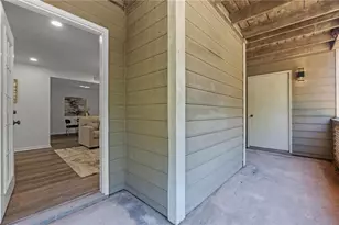 9404 Cypress Ln, Jonesboro, GA 30238 - Photo 23