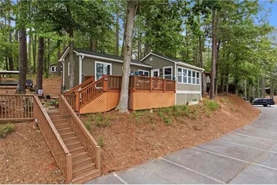 1000 Victoria Landing Drive, Woodstock, GA 30189 - Photo 3