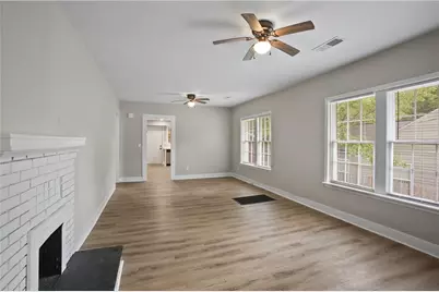 556 Holly St NW, Atlanta, GA 30318 - Photo 3