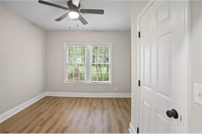 556 Holly St NW, Atlanta, GA 30318 - Photo 7