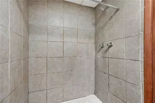 972 Bingham Ln, Stone Mountain, GA 30083 - Photo 41