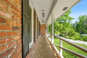 972 Bingham Ln, Stone Mountain, GA 30083 - Photo 7