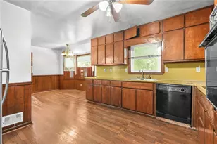 972 Bingham Ln, Stone Mountain, GA 30083 - Photo 13