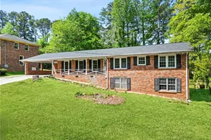 972 Bingham Ln, Stone Mountain, GA 30083 - Photo 5