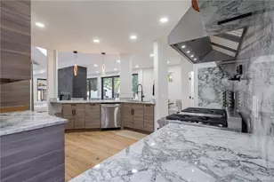 10785 Shallowford Rd, Roswell, GA 30075 - Photo 25