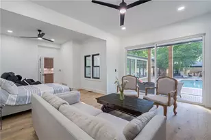 10785 Shallowford Rd, Roswell, GA 30075 - Photo 31