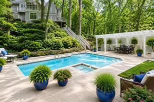 6090 Weatherly Dr NW, Sandy Springs, GA 30328 - Photo 49