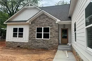 875 Lynn Ave, Jefferson, GA 30549 - Photo 3