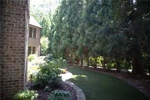 841 Camden Park Ct NE, Atlanta, GA 30342 - Photo 39