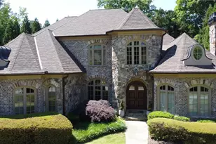 841 Camden Park Ct NE, Atlanta, GA 30342 - Photo 3