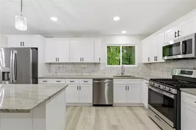 5006 Galbraith Circle, Stone Mountain, GA 30088 - Photo 13