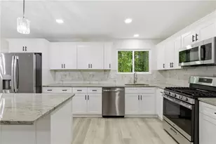 5006 Galbraith Cir, Stone Mountain, GA 30088 - Photo 13
