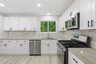 5006 Galbraith Cir, Stone Mountain, GA 30088 - Photo 11