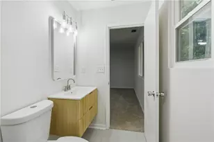 5006 Galbraith Cir, Stone Mountain, GA 30088 - Photo 17