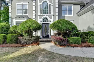 1118 Midsummer Ct NE, Marietta, GA 30068 - Photo 3