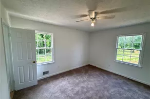 329 Church St, Pendergrass, GA 30567 - Photo 9