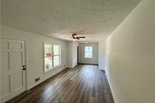 329 Church St, Pendergrass, GA 30567 - Photo 3