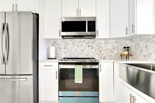 56 Holly Rd NW, Atlanta, GA 30314 - Photo 11