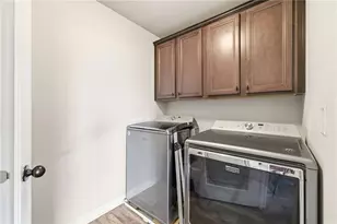 5821 Park Point, Flowery Branch, GA 30542 - Photo 37