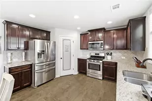 5821 Park Point, Flowery Branch, GA 30542 - Photo 15
