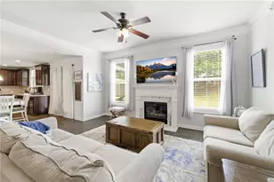 5821 Park Point, Flowery Branch, GA 30542 - Photo 9