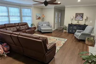 220 Dixie Dr, Moultrie, GA 31768 - Photo 3