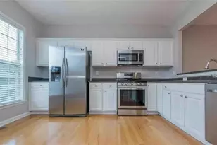 1108 Thornborough Dr, Alpharetta, GA 30004 - Photo 3