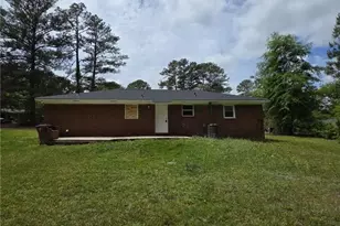 2473 Charlene Ct, Macon, GA 31206 - Photo 11