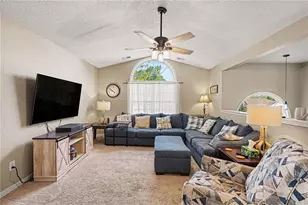 200 Treetop Dr, Hampton, GA 30228 - Photo 9