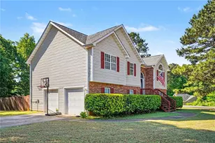 200 Treetop Dr, Hampton, GA 30228 - Photo 3