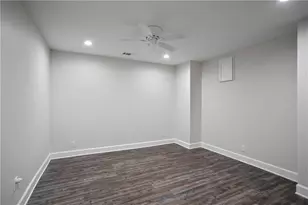 734 Olde Towne Ln, Marietta, GA 30068 - Photo 31