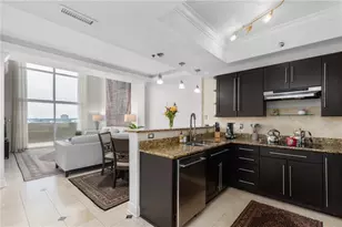 795 Hammond Dr, Atlanta, GA 30328 - Photo 11