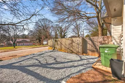 1059 Fortress Avenue SW, Atlanta, GA 30315 - Photo 5